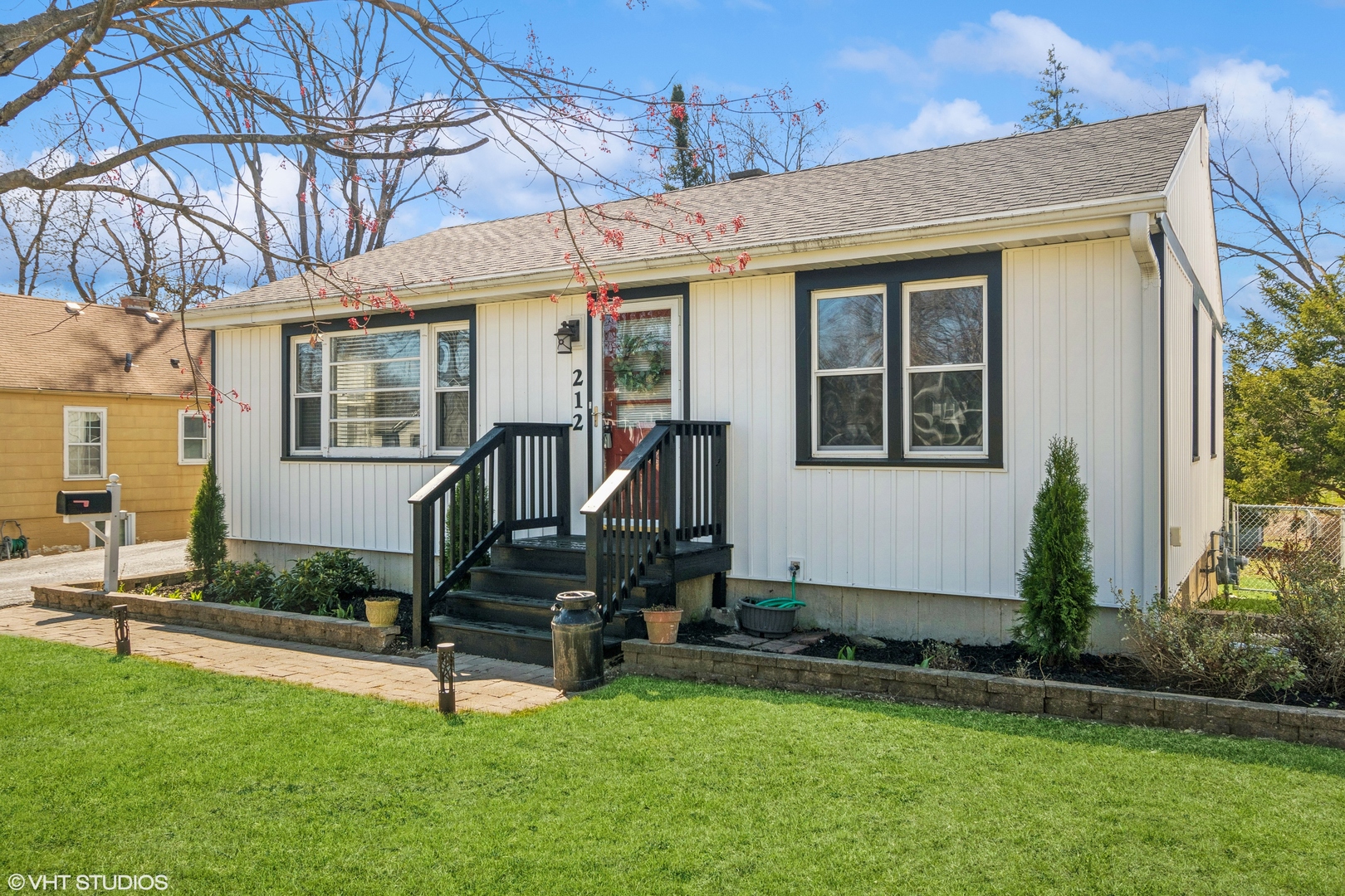 212 Orton Avenue Property Photo
