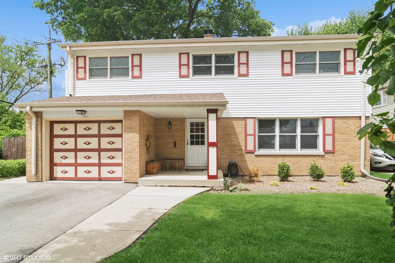 26 S Donald Avenue Property Photo 1