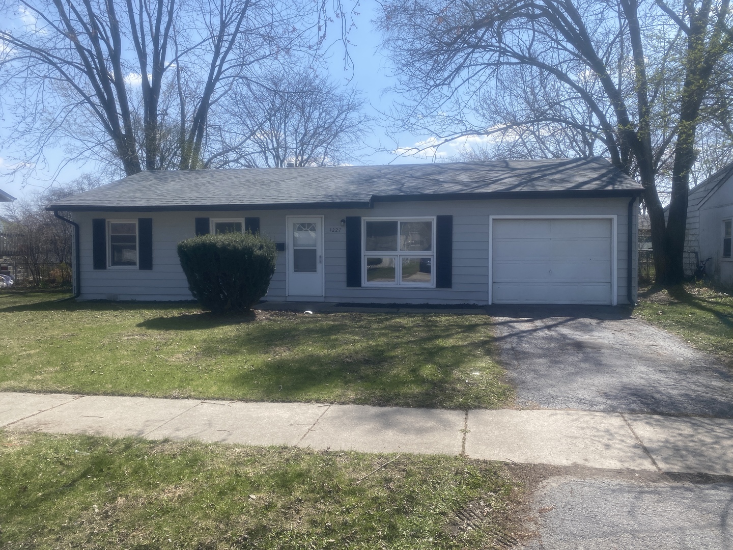 12337001 Property Photo