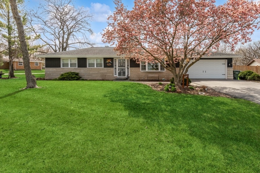 25560 S Parkside Drive Property Photo