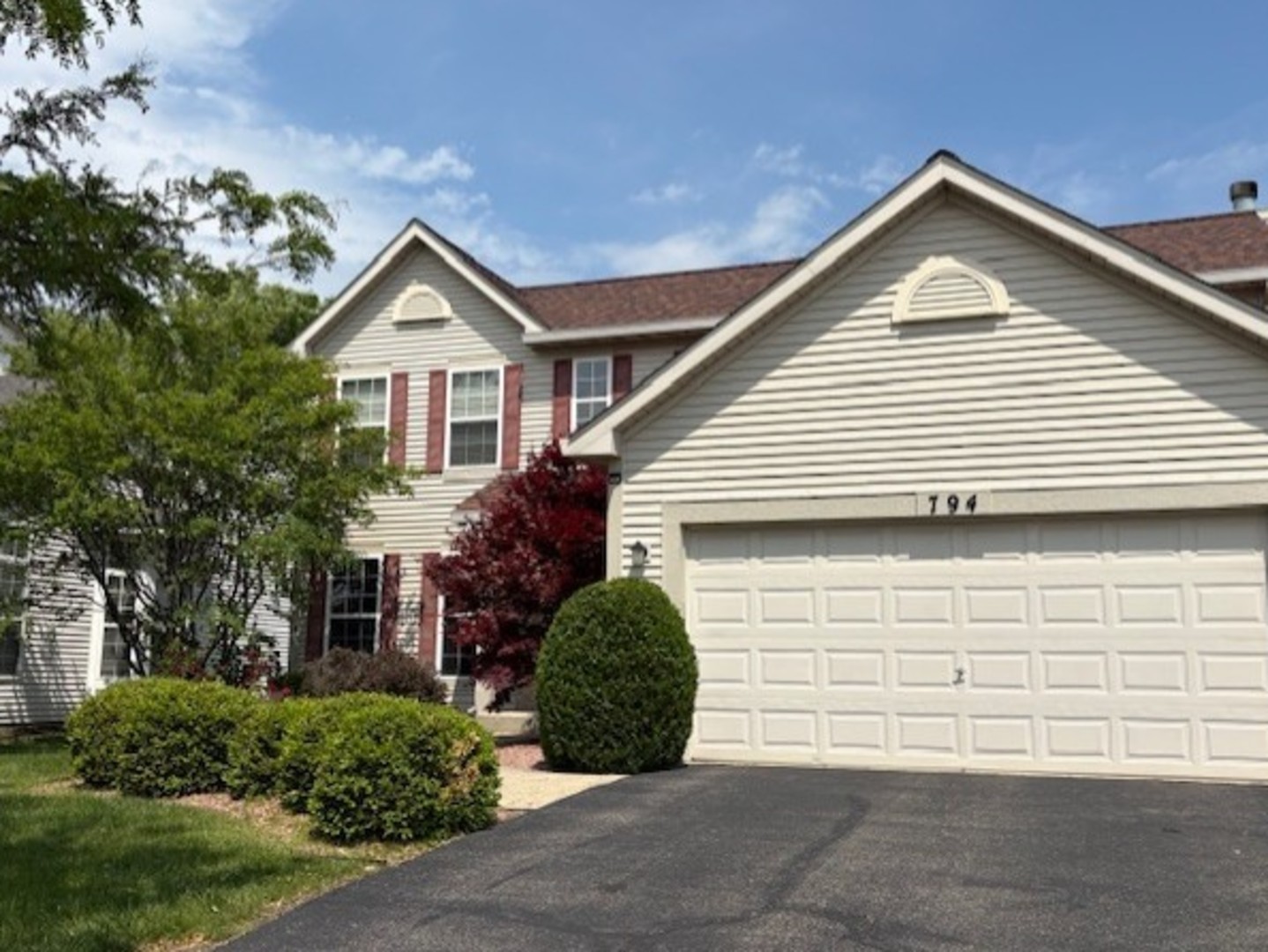 794 Meadowridge Drive Property Photo 1