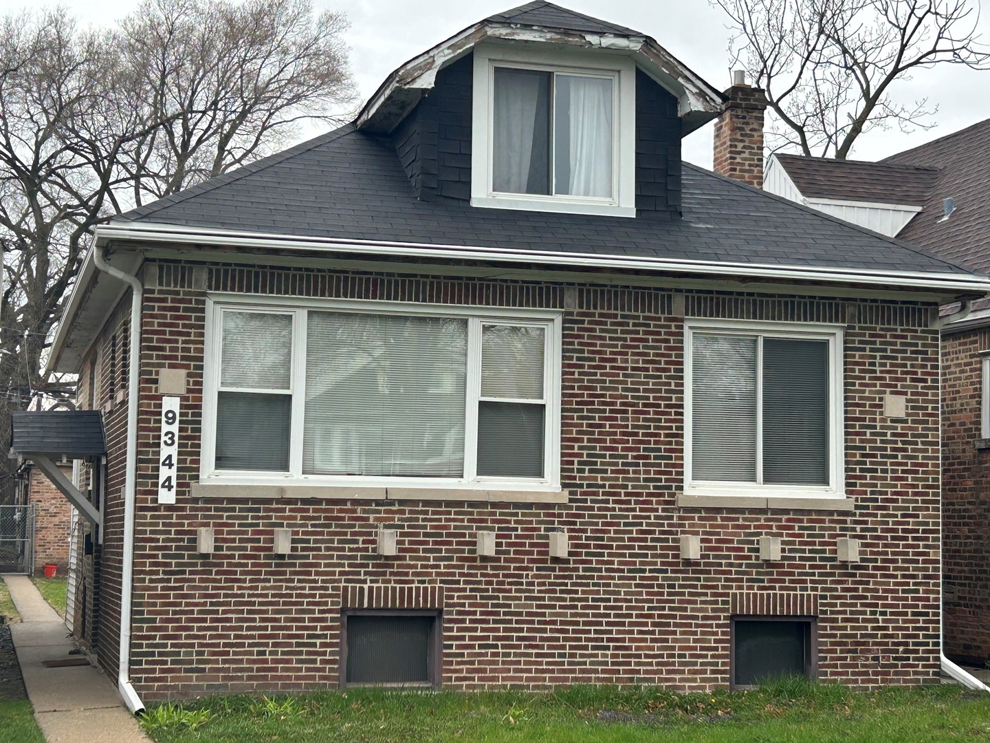 9344 S Michigan Avenue Property Photo
