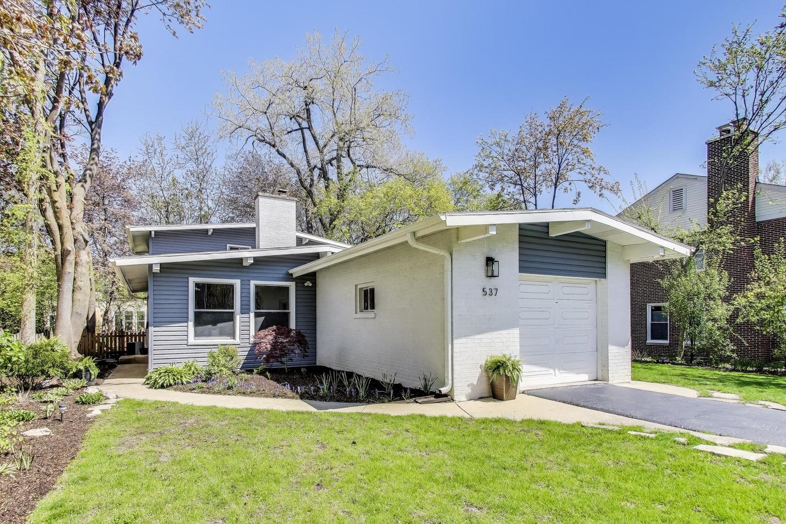 537 County Line Road Property Photo