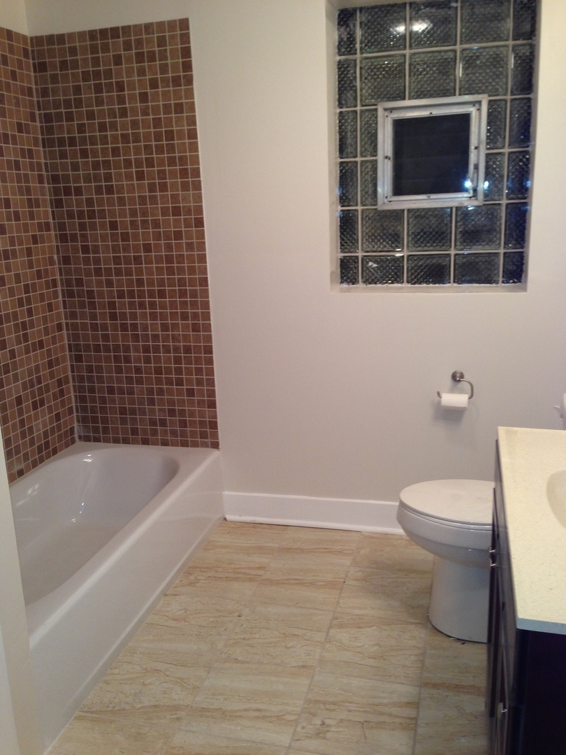 8036 S Yates Boulevard Property Photo 3