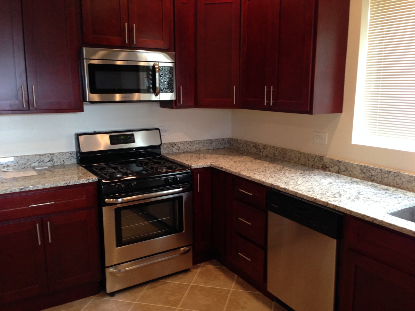 8036 S Yates Boulevard Property Photo 9