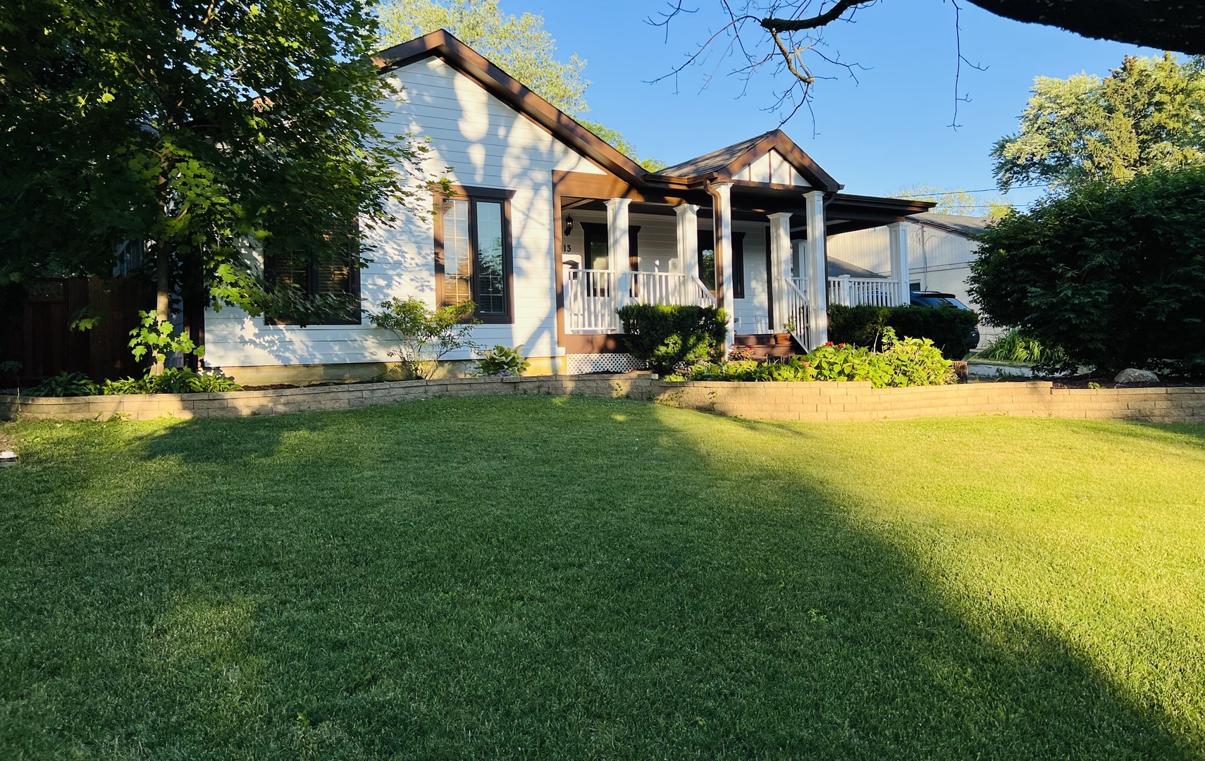 813 Dundee Avenue Property Photo