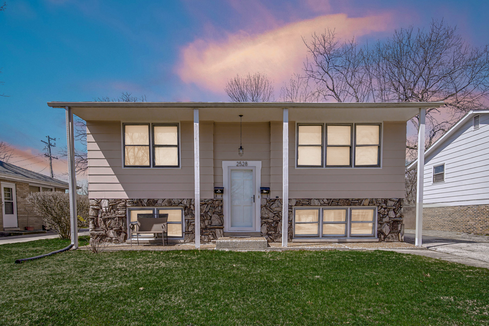 2528 Linden Avenue Property Photo