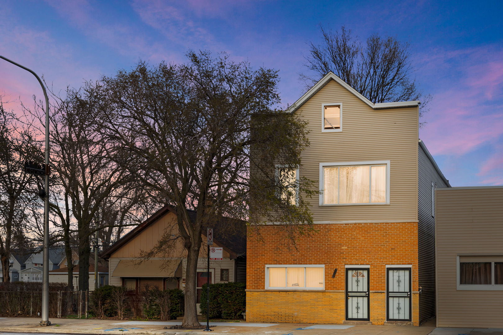 13513 S Baltimore Avenue Property Photo