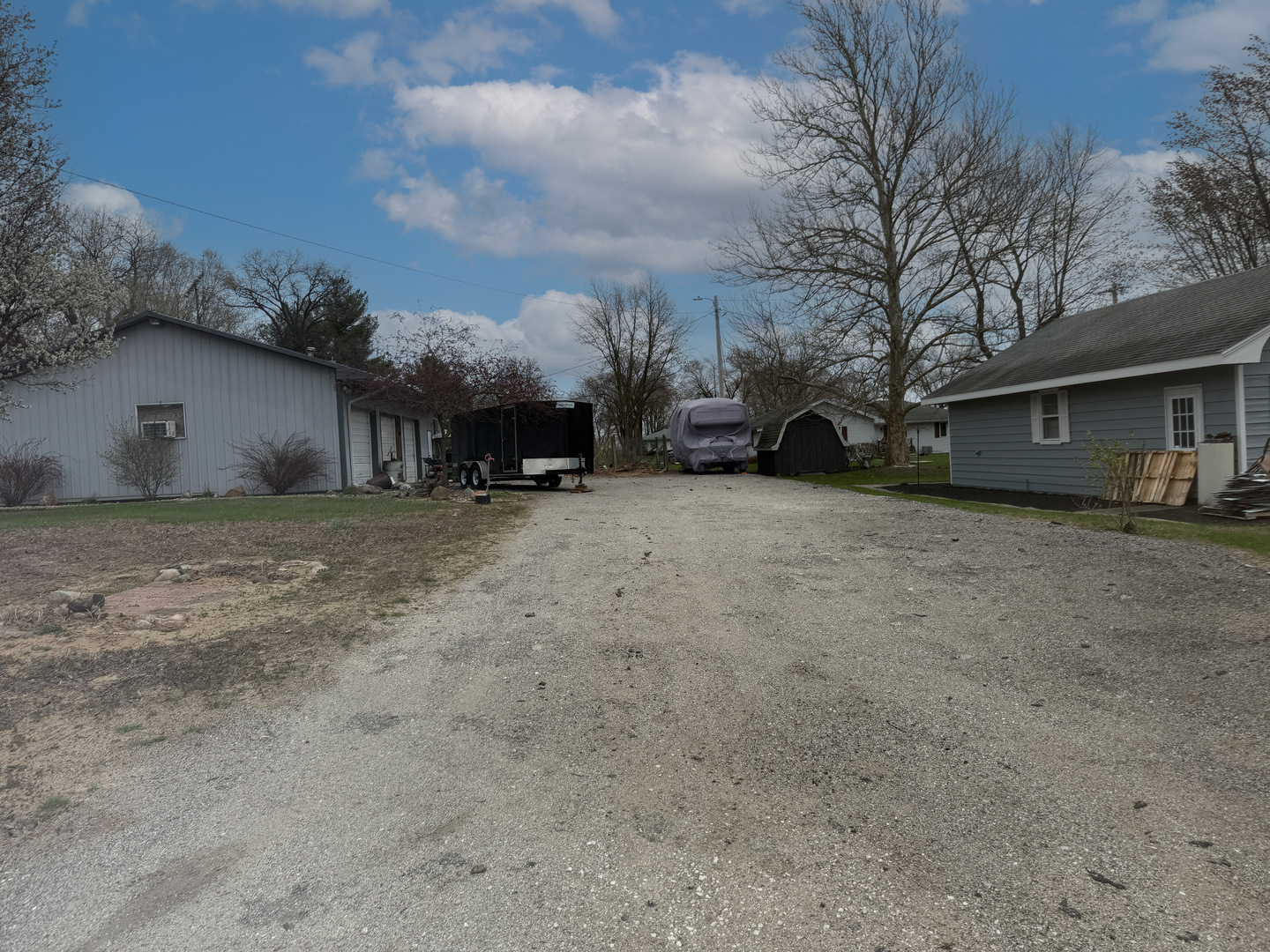 2318 N 2010 East Road Property Photo 4