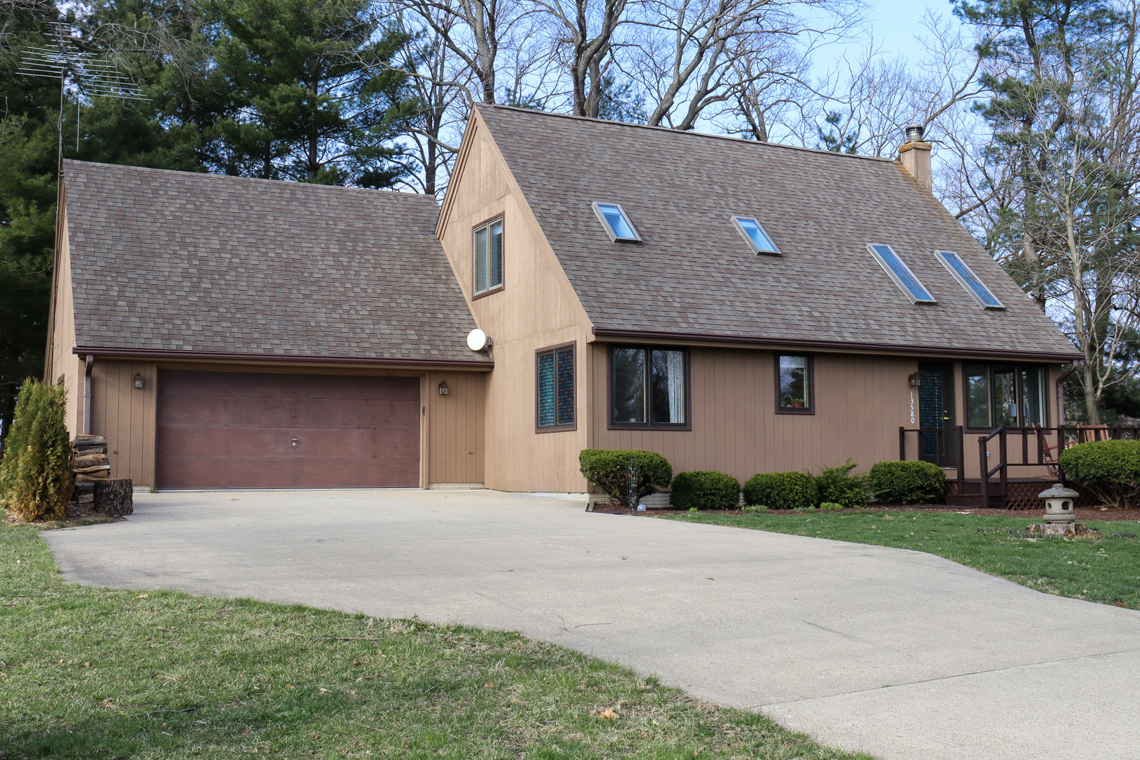 13580 Damen Road Property Photo