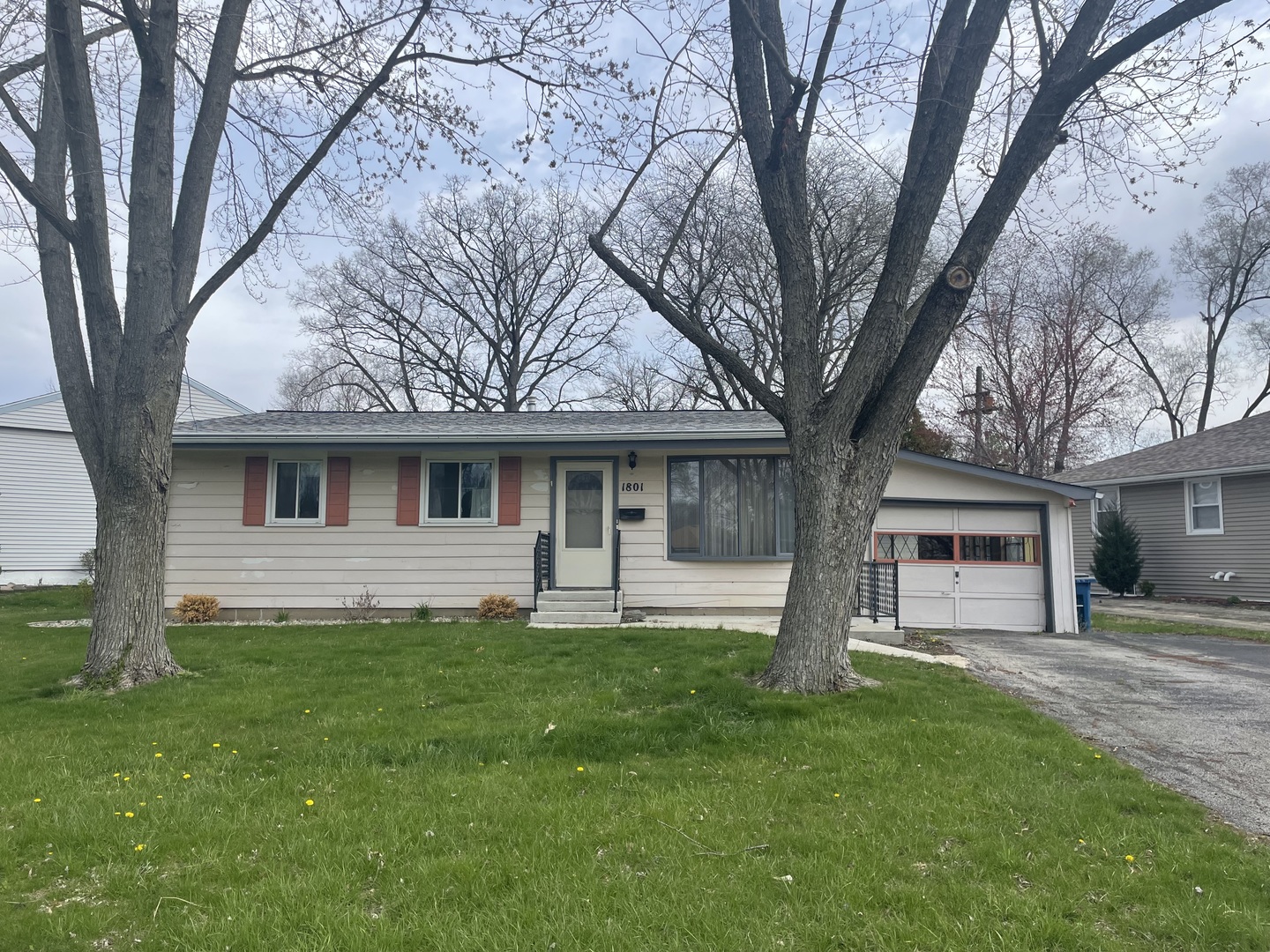 1801 E Duane Boulevard Property Photo
