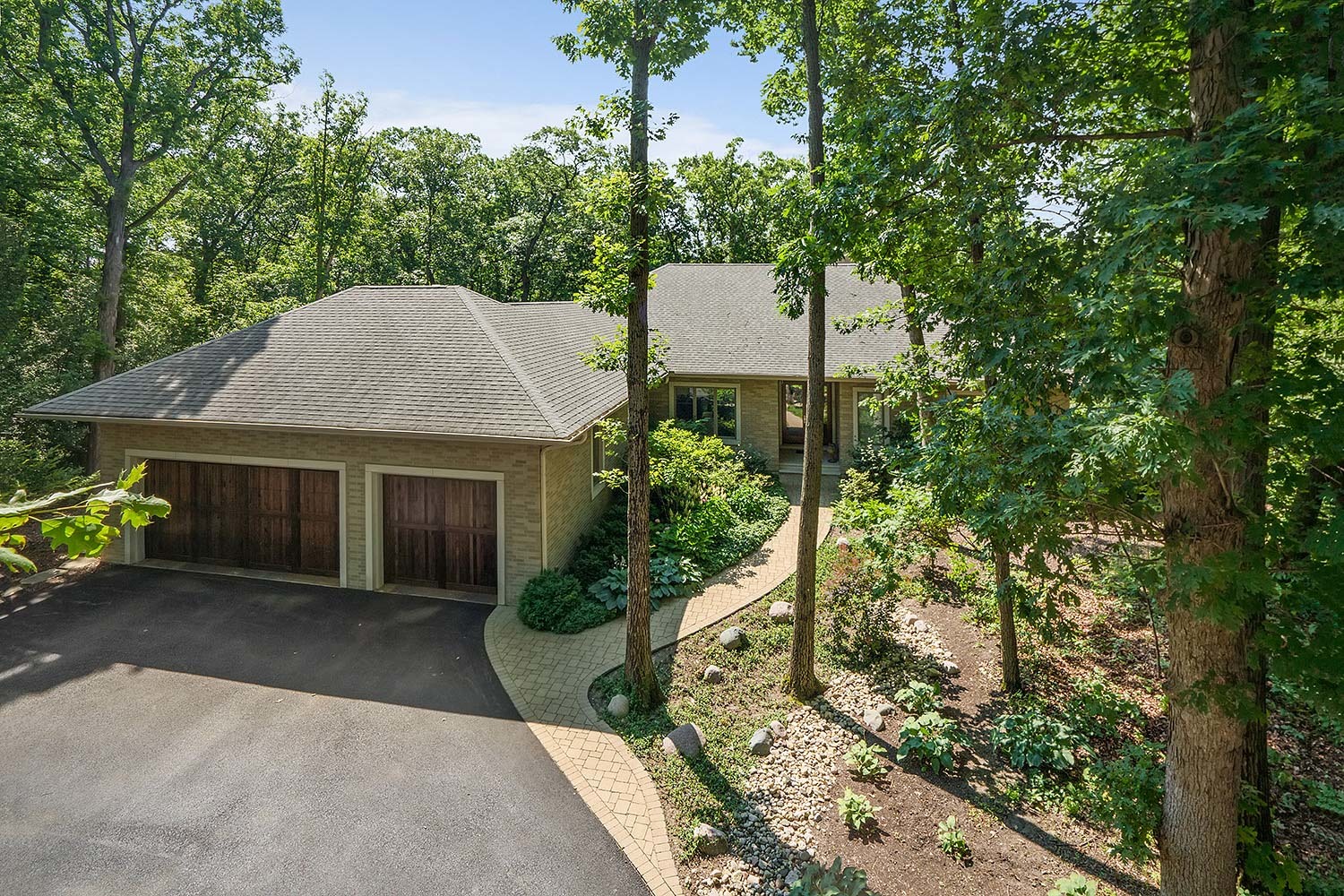 1340 Edgewood Lane Property Photo