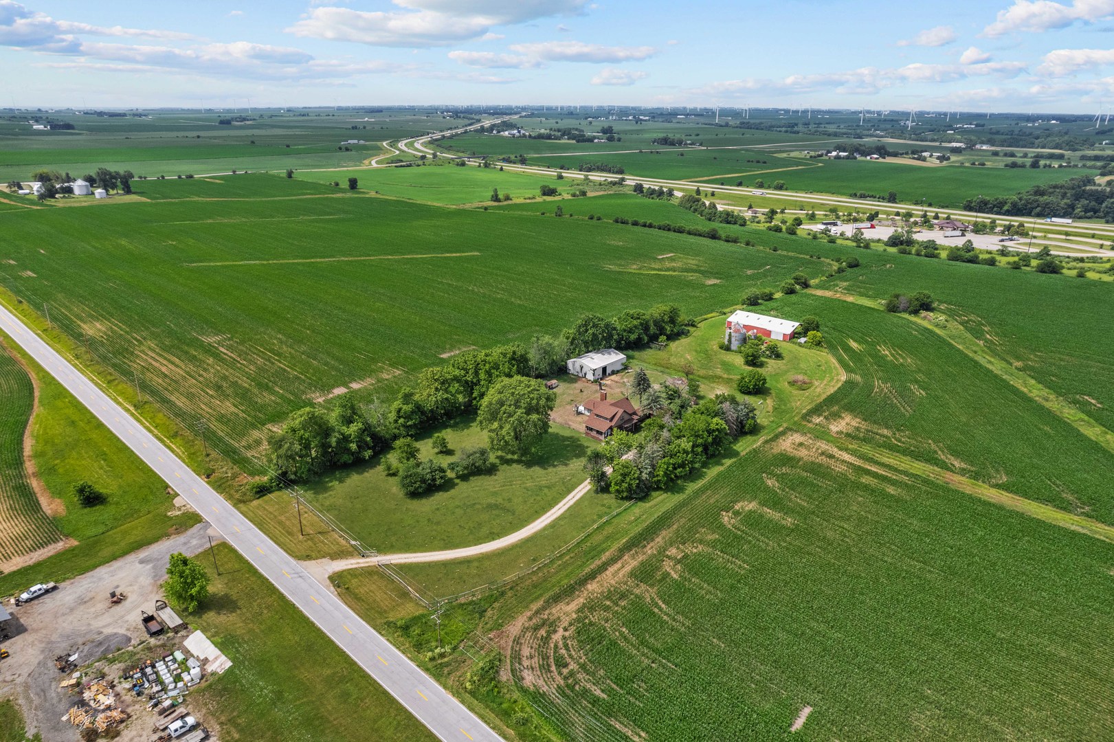 953 N Paw Paw Road Property Photo 7