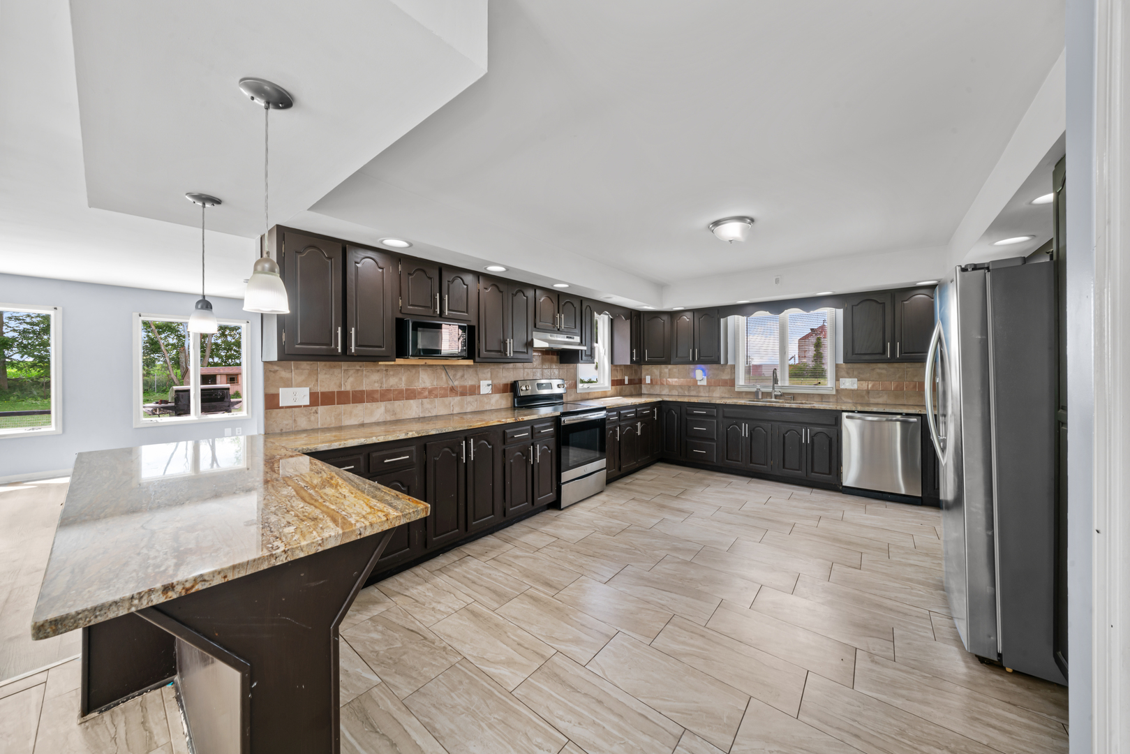 953 N Paw Paw Road Property Photo 14