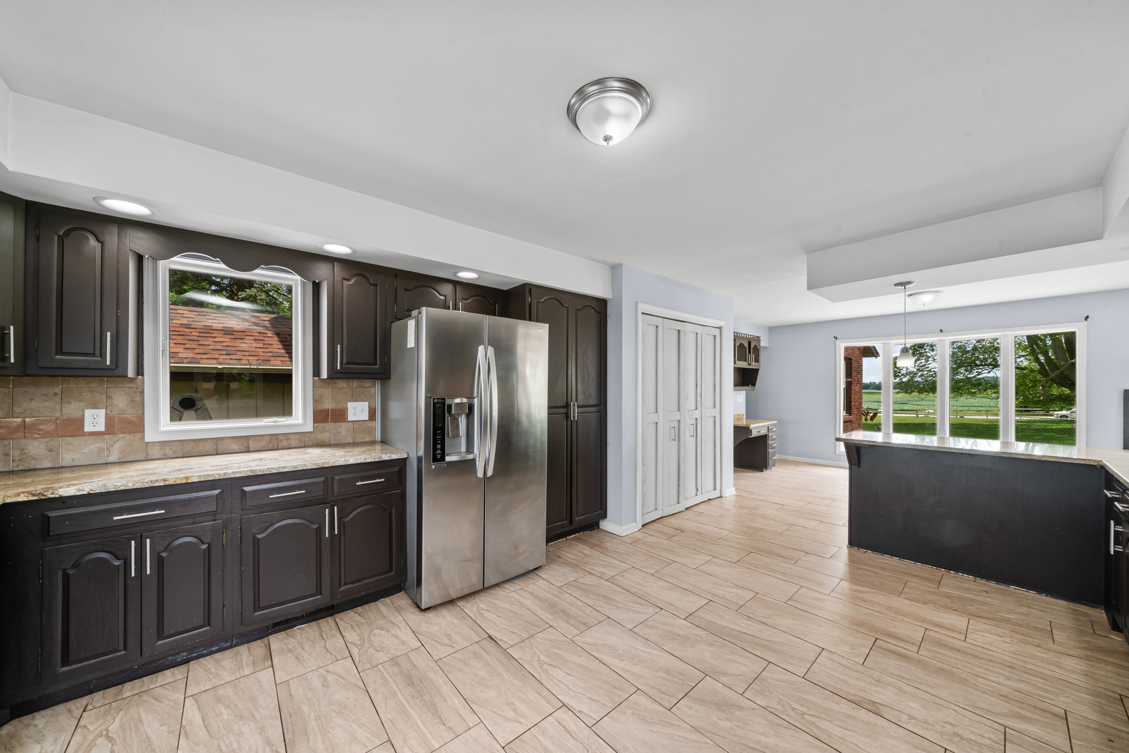 953 N Paw Paw Road Property Photo 15