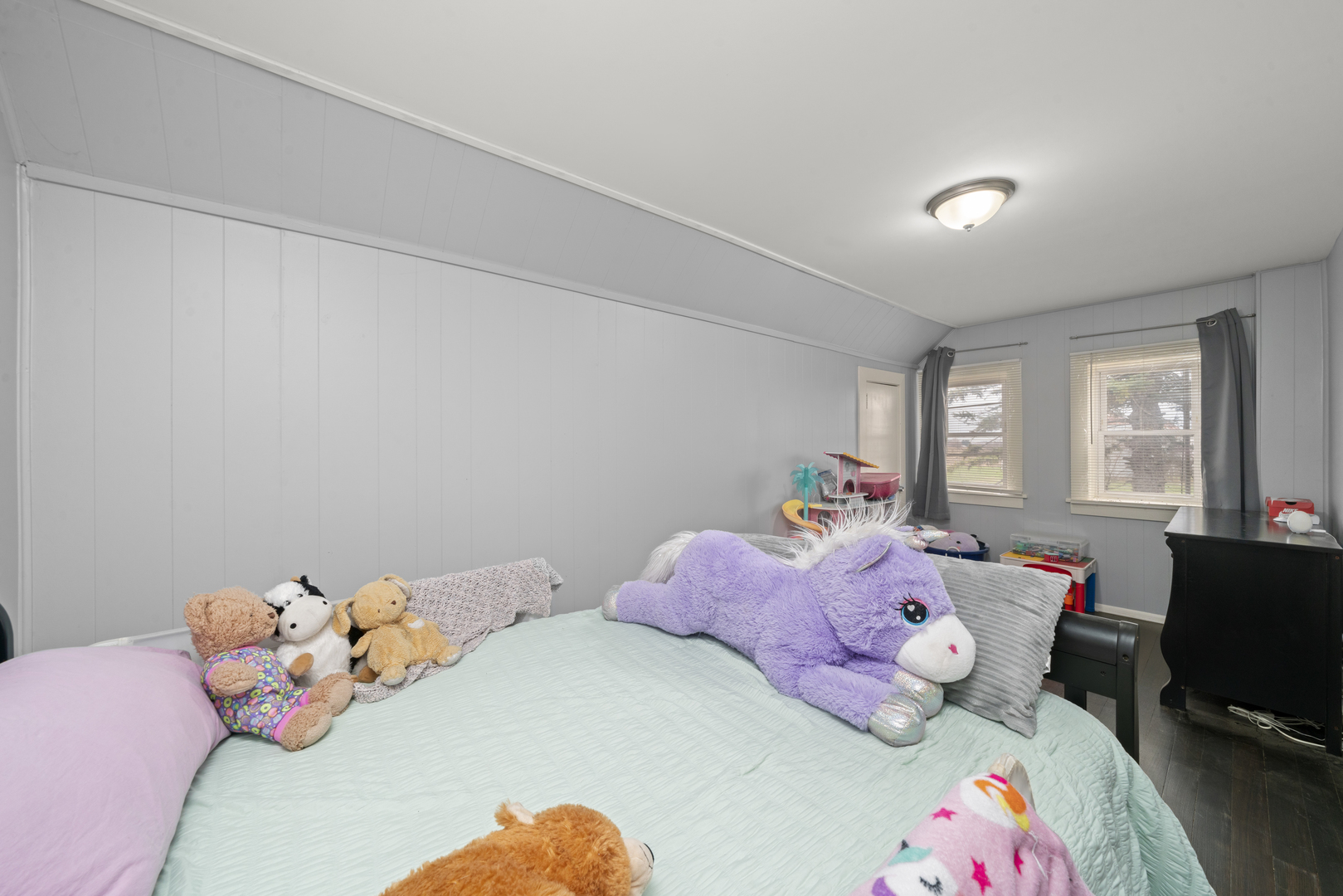 953 N Paw Paw Road Property Photo 33