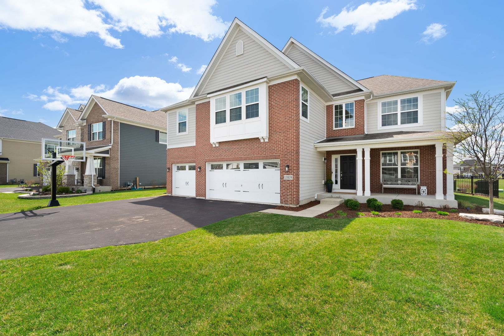 13819 Amelia Drive Property Photo