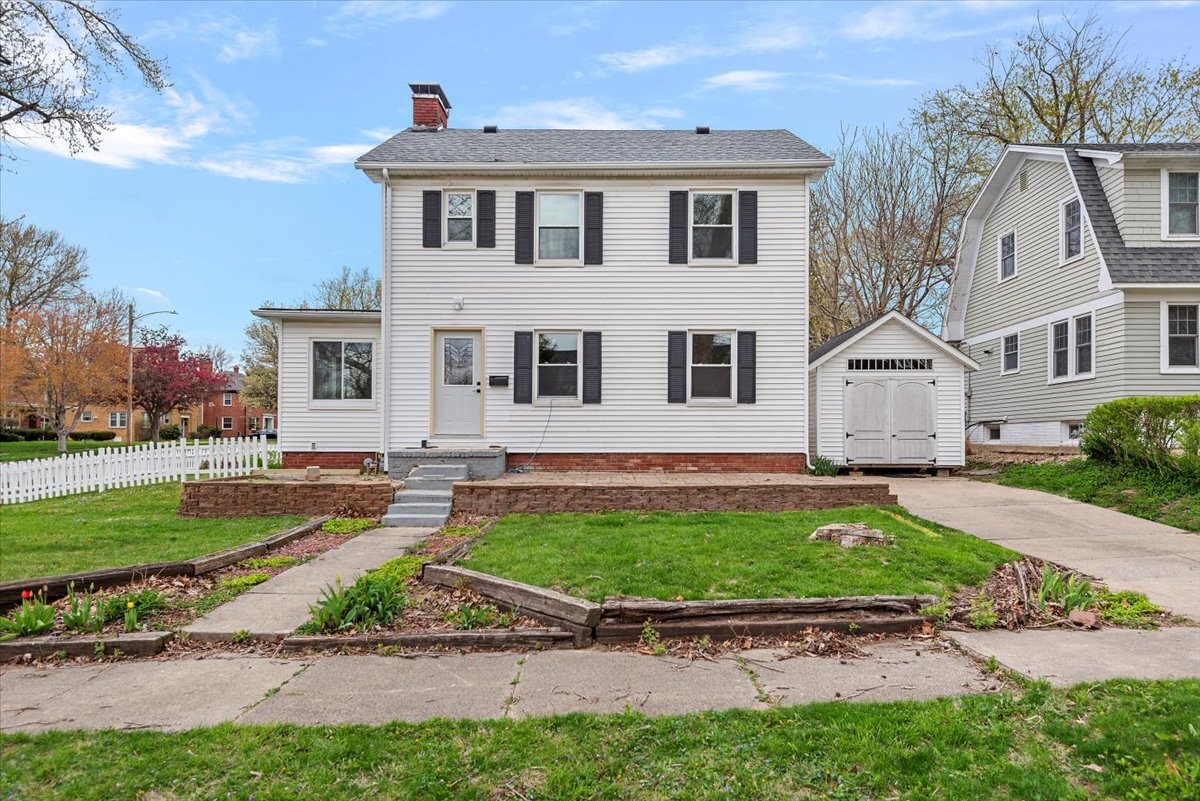 1980 W Forest Avenue Property Photo