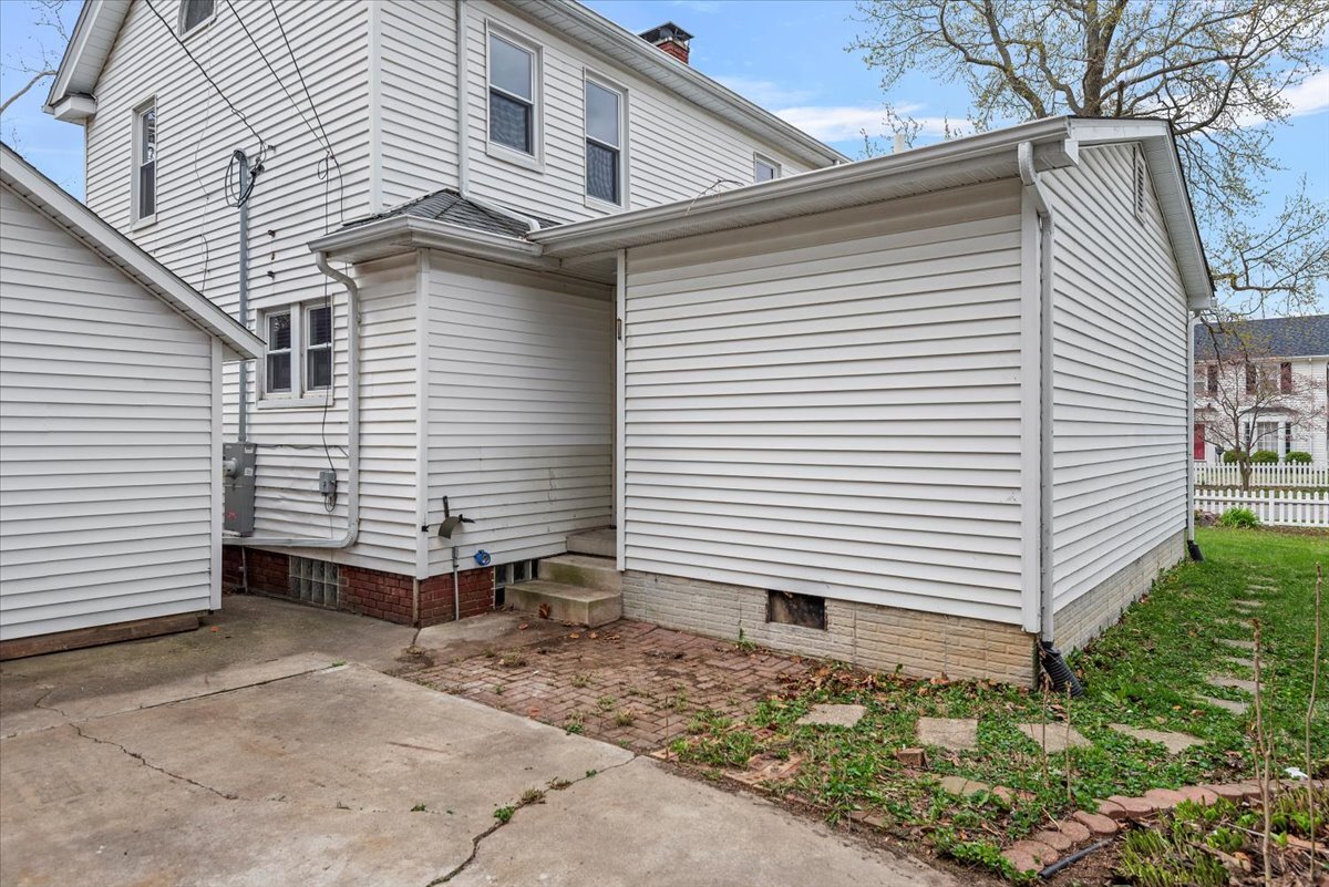 1980 W Forest Avenue Property Photo 35