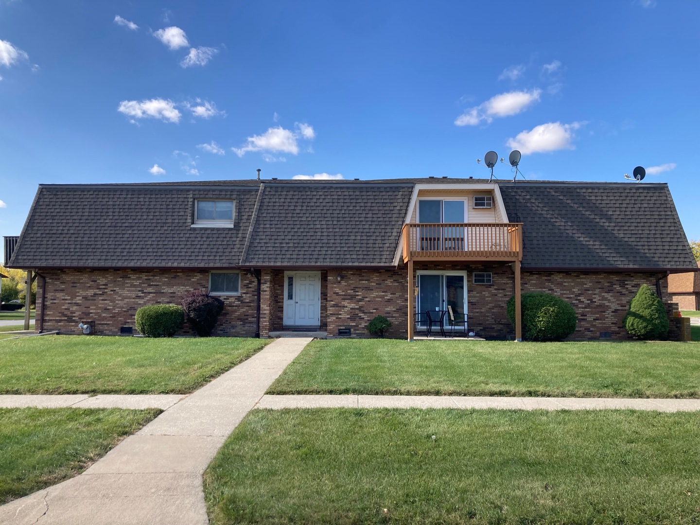 205 Woodrow Avenue 1w Property Photo