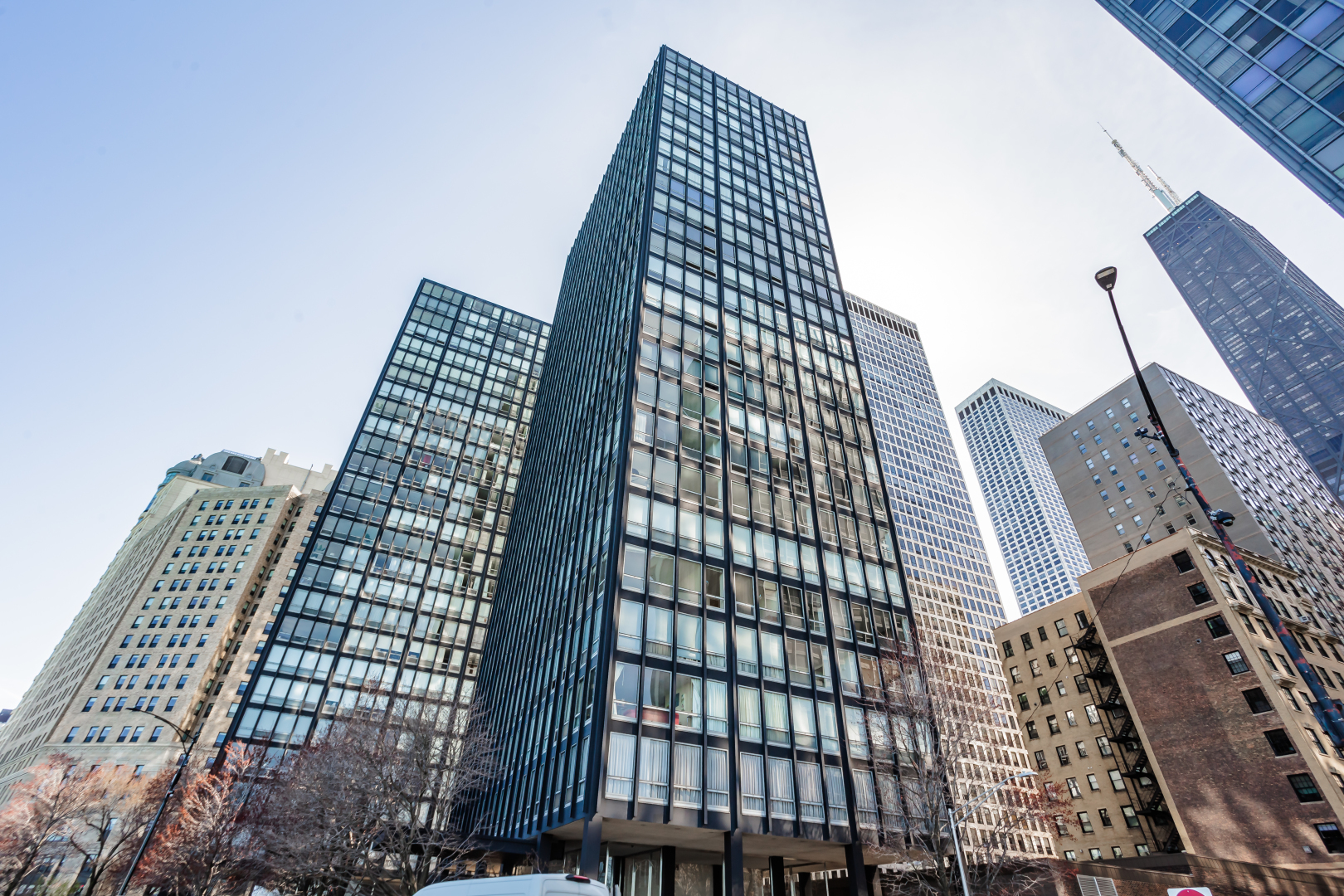 880 N Lake Shore Drive 17d Property Photo 18