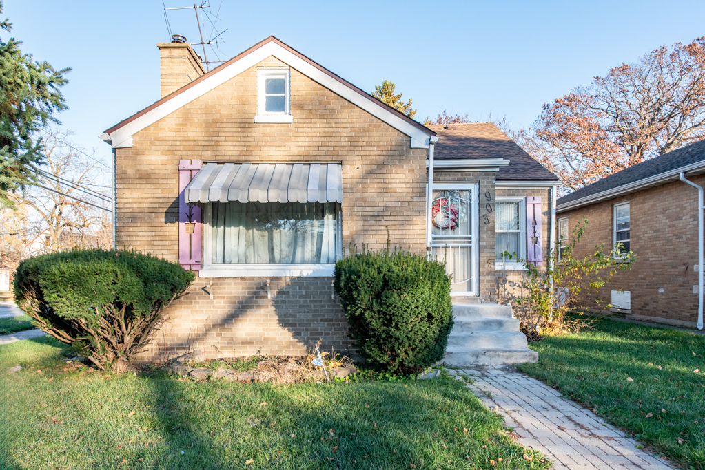 903 S Mcalister Avenue Property Photo