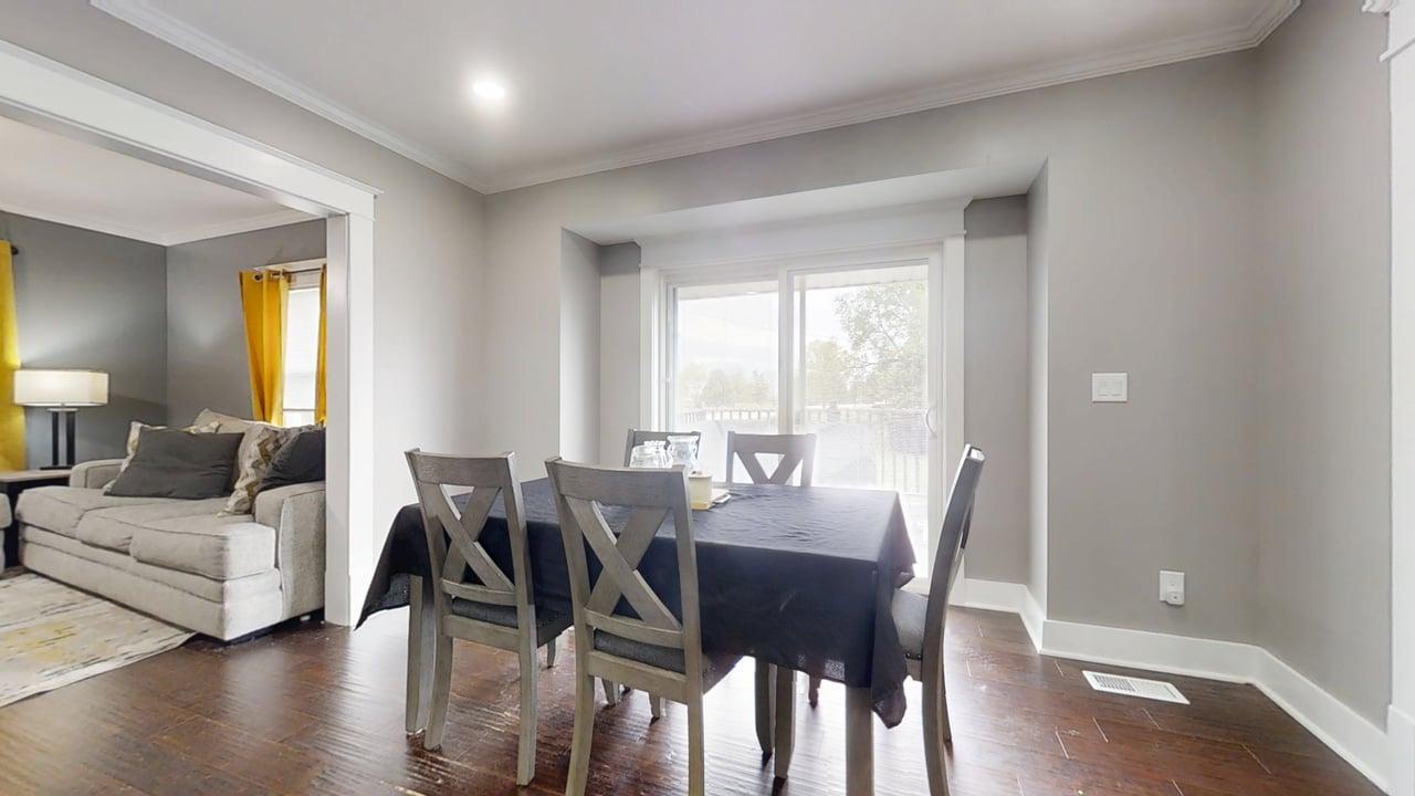 209 S Chestnut Street Property Photo 11