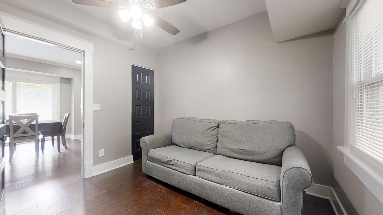 209 S Chestnut Street Property Photo 20