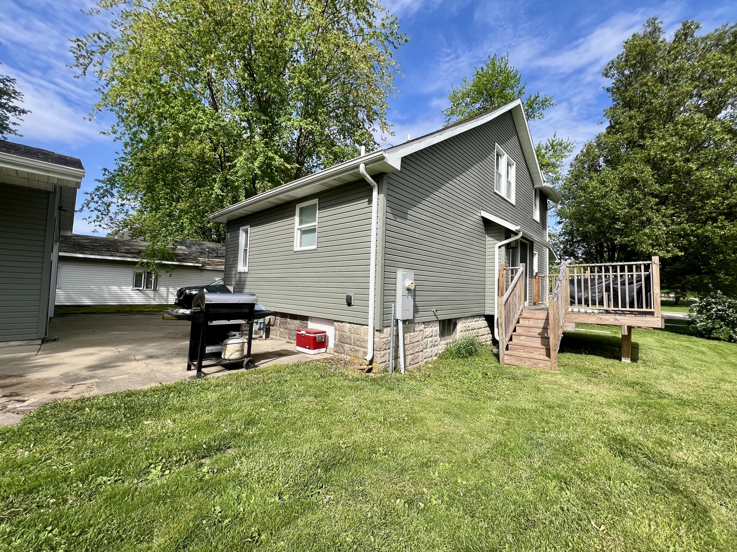 209 S Chestnut Street Property Photo 37