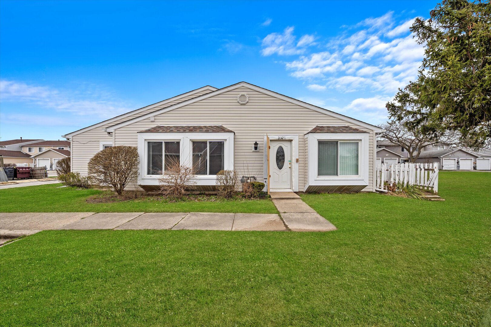 2321 Windsor Lane Property Photo