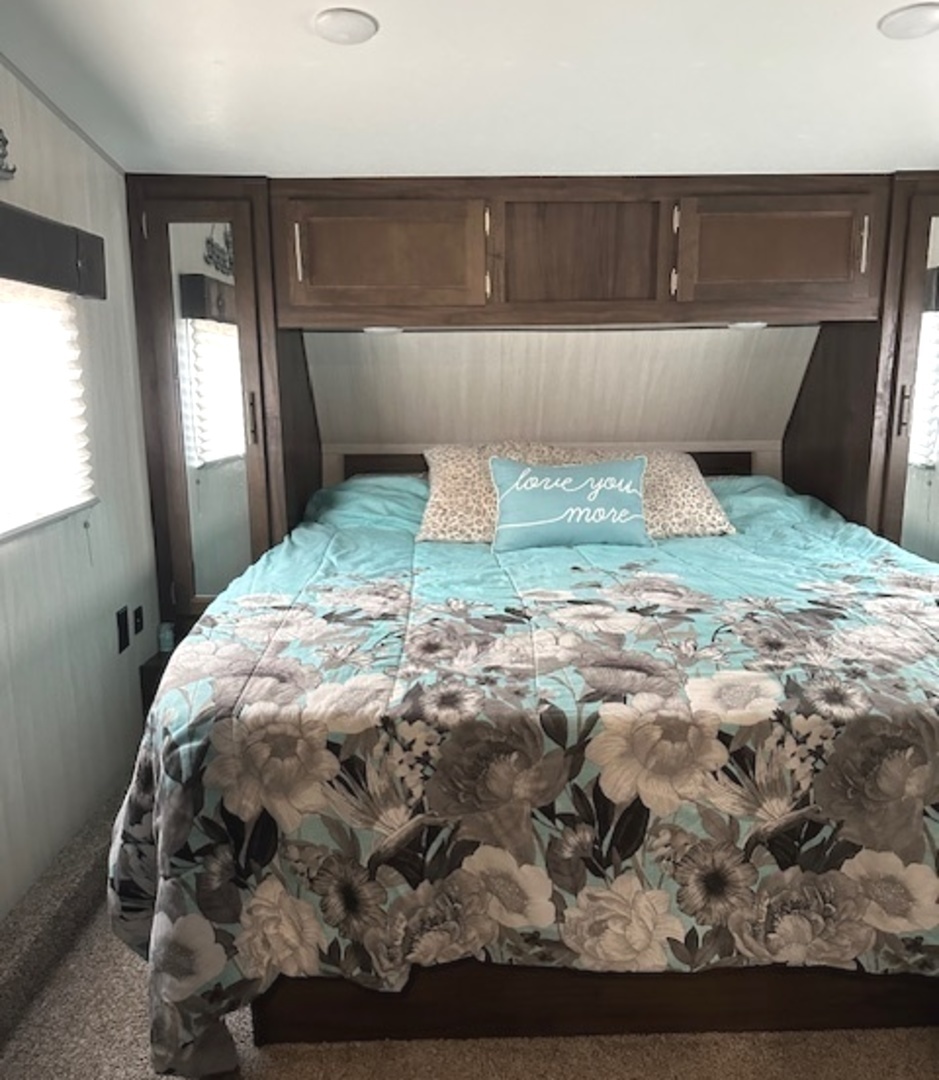 6-87 Woodhaven Lakes Property Photo 10