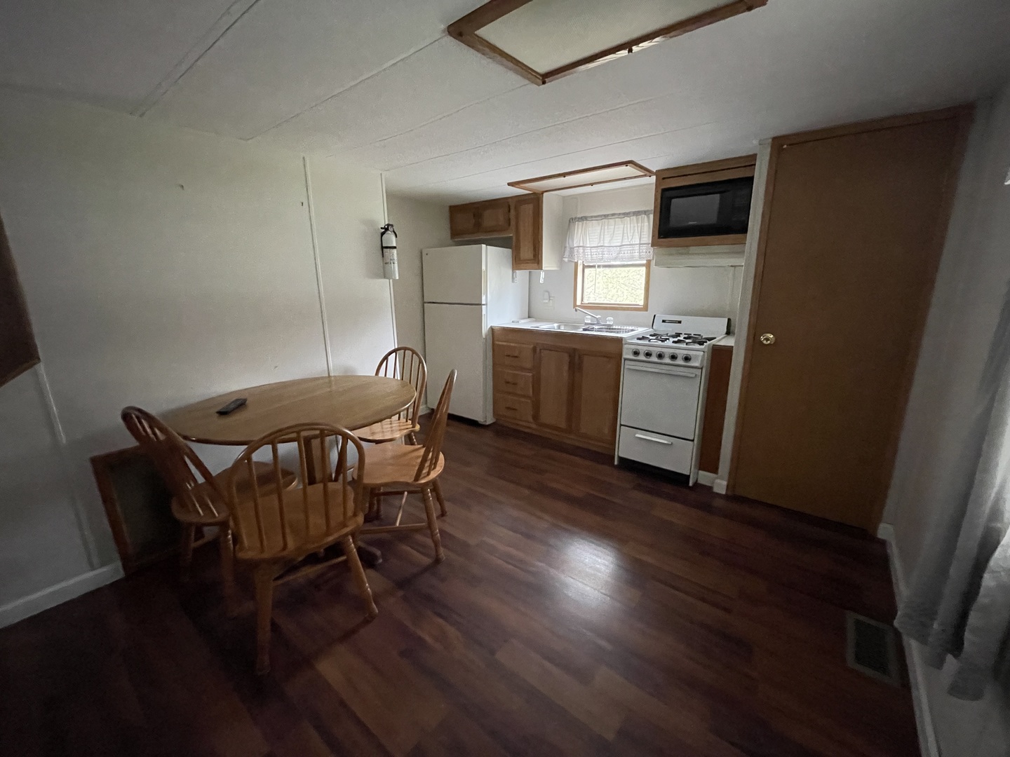 11-229 Woodhaven Lakes Property Photo 8