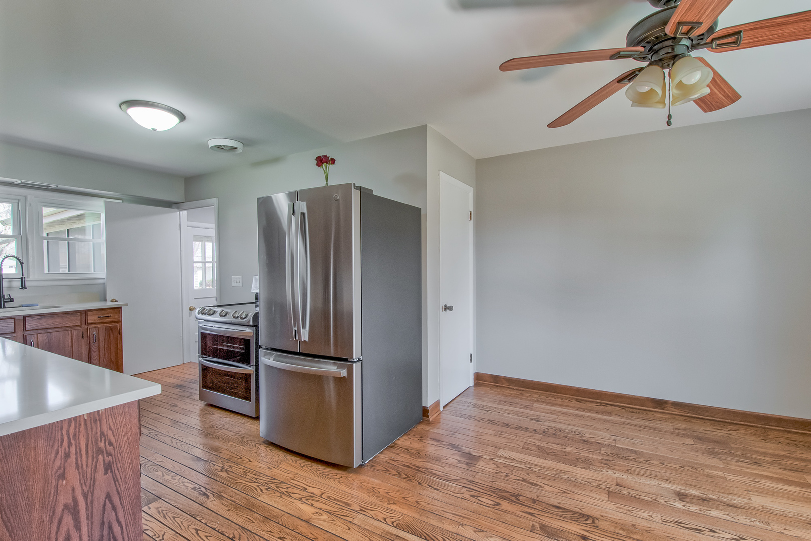 547 Reese Avenue Property Photo 8