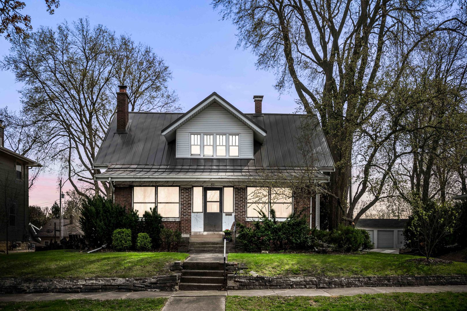 401 Phoenix Avenue Property Photo