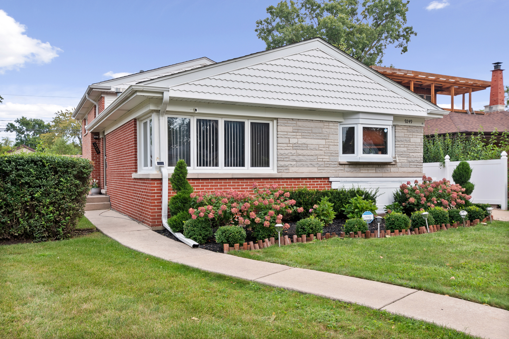 9249 Kildare Avenue Property Photo 1