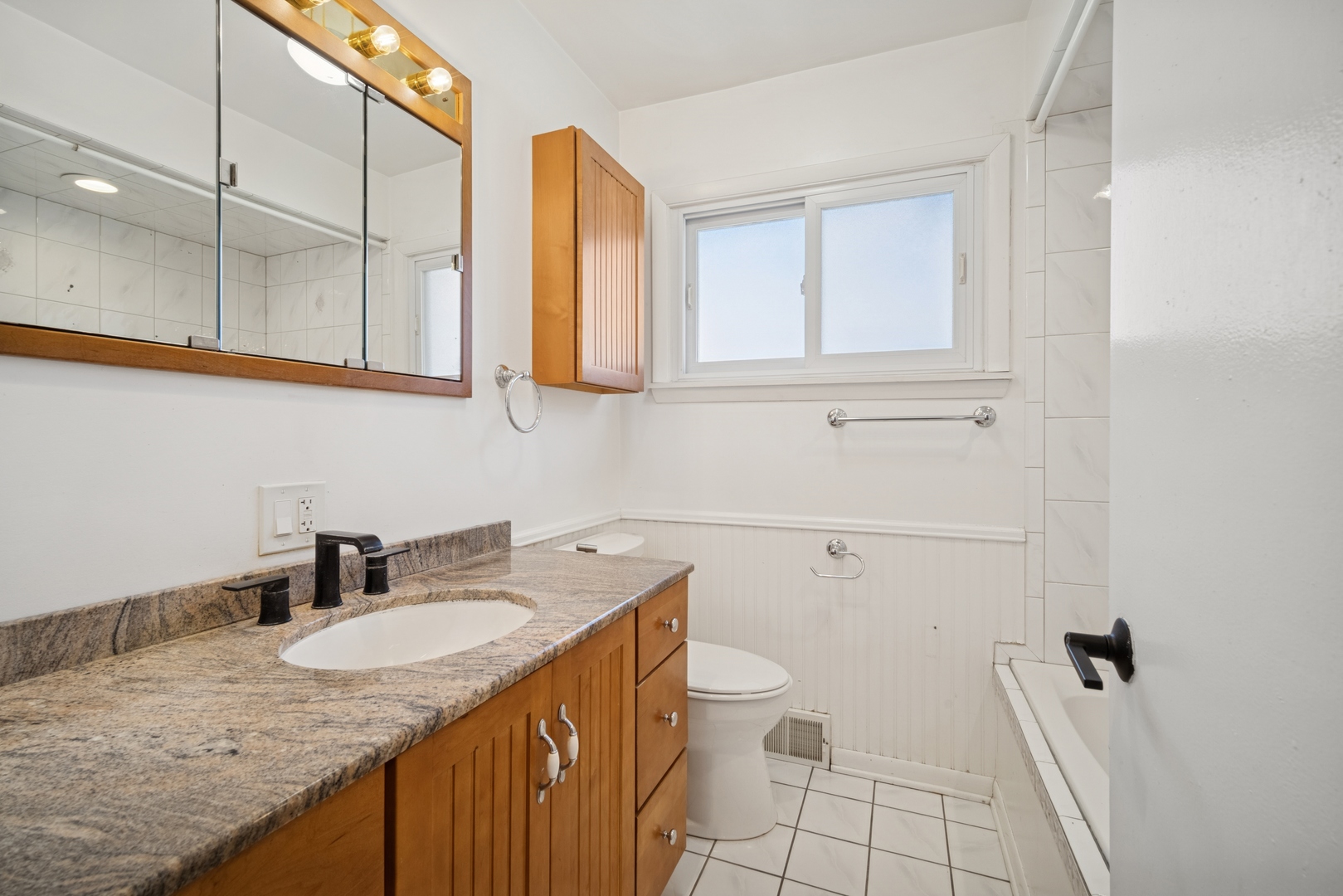9249 Kildare Avenue Property Photo 10