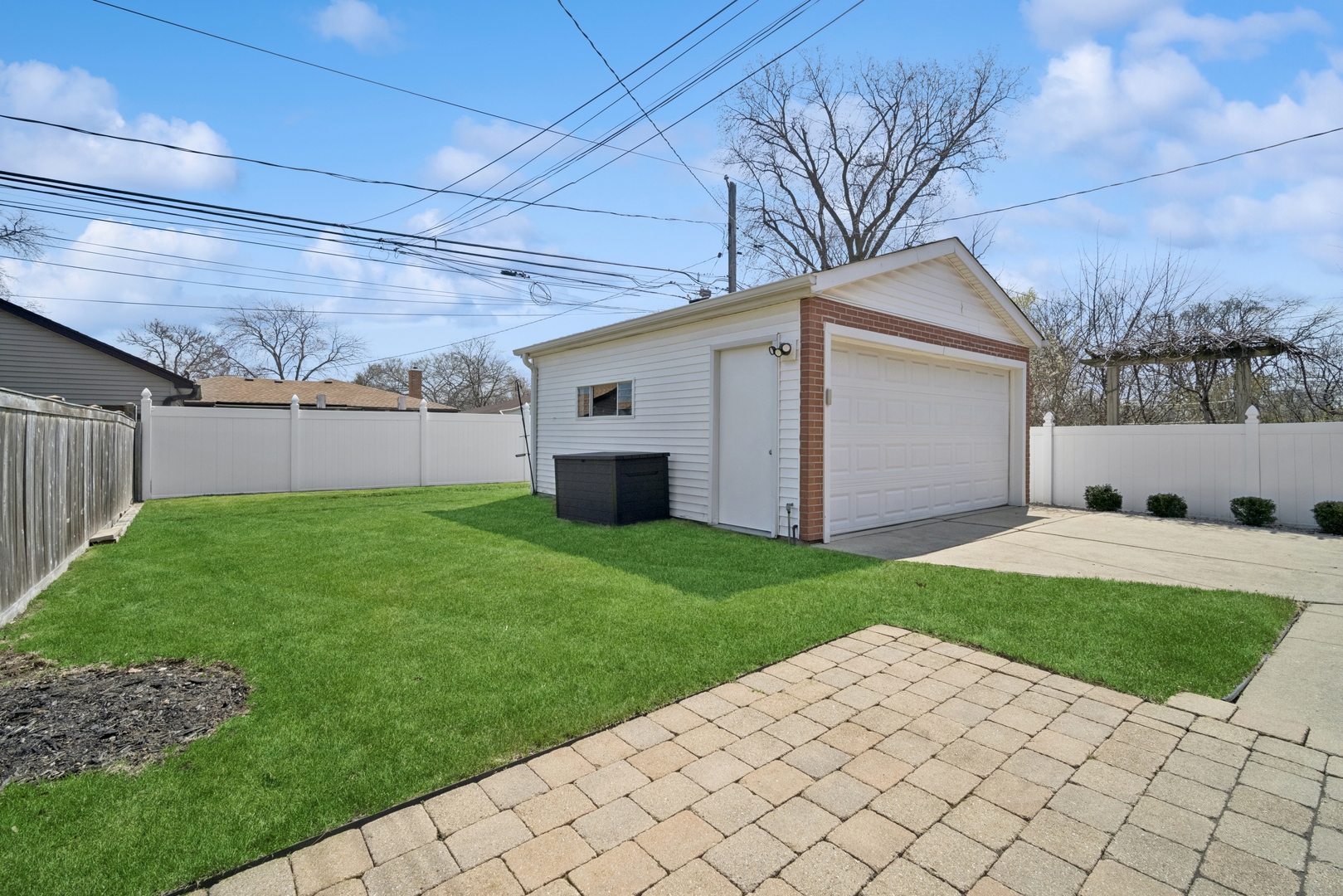 9249 Kildare Avenue Property Photo 14