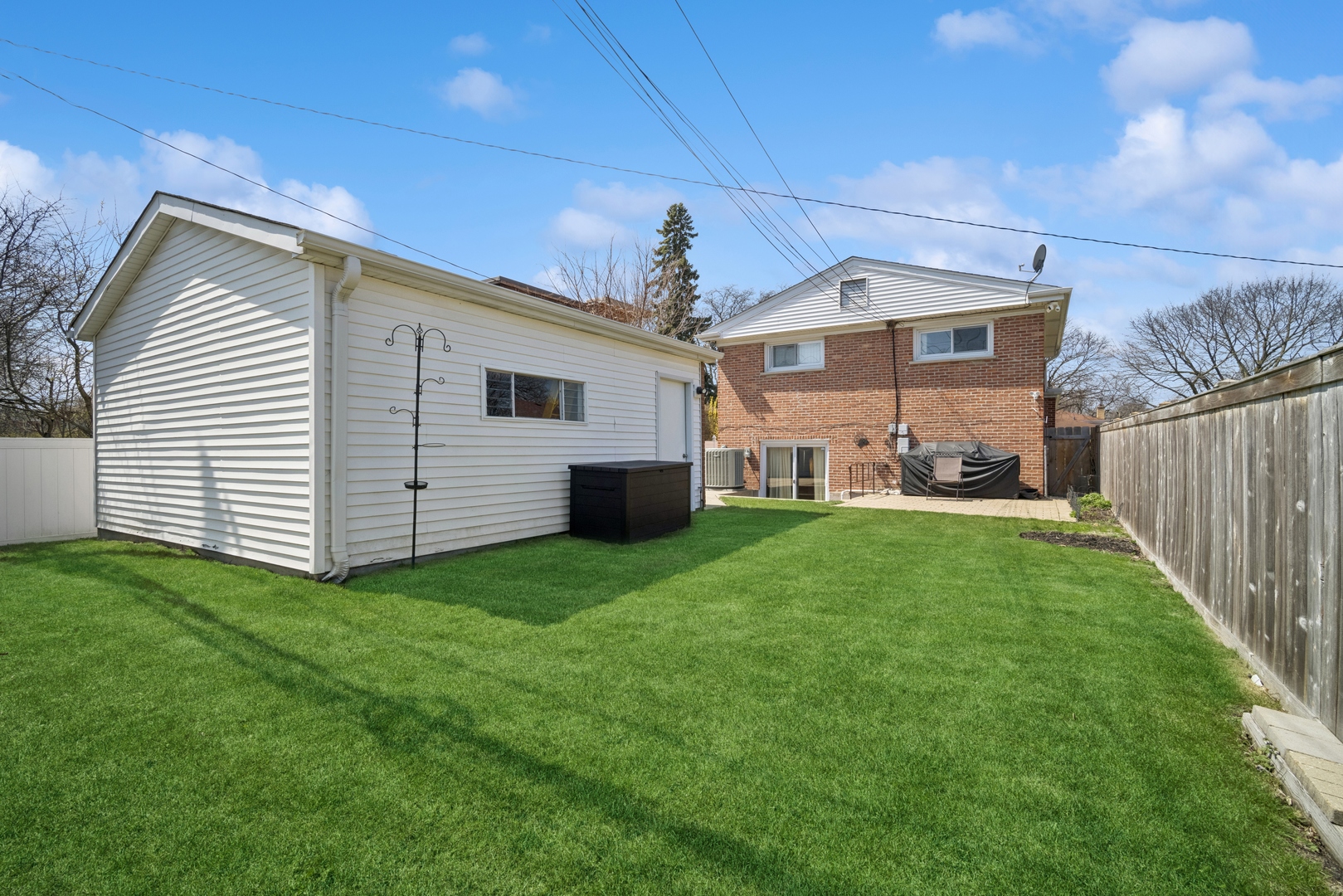 9249 Kildare Avenue Property Photo 15
