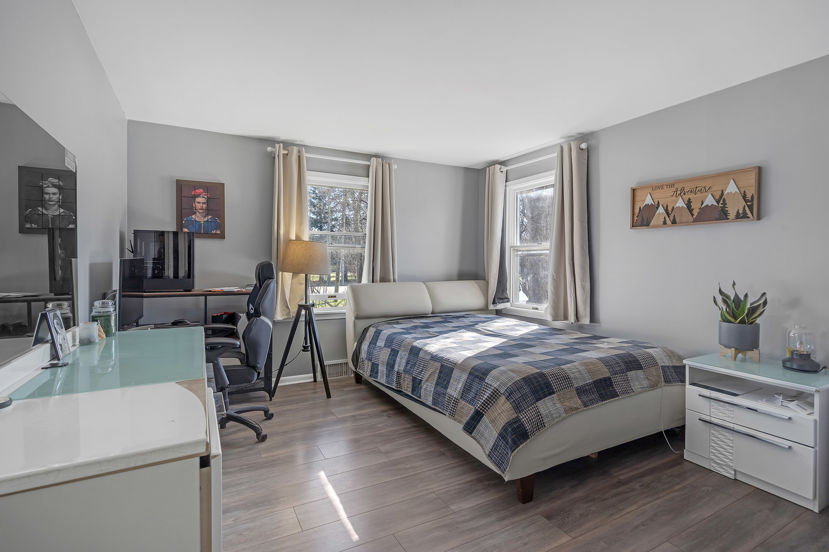 886 W Palatine Road Property Photo 12