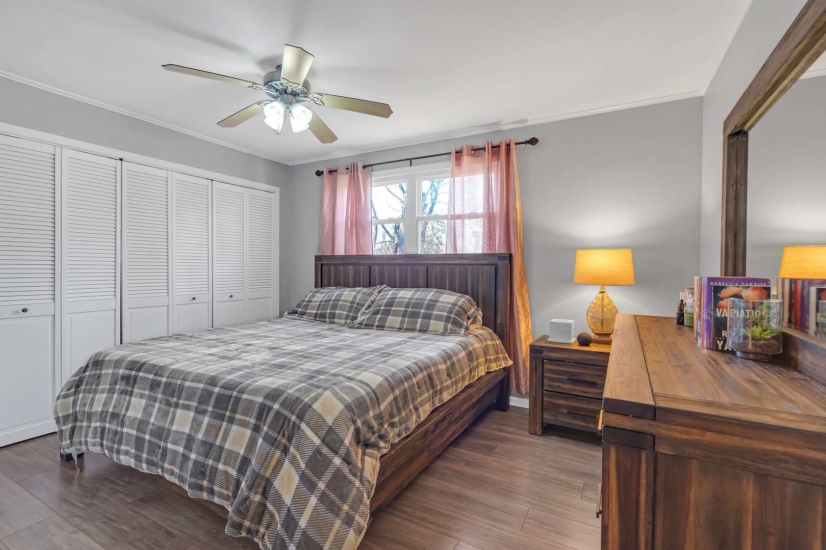 886 W Palatine Road Property Photo 17