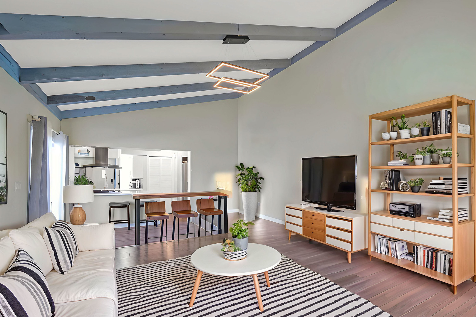 886 W Palatine Road Property Photo 22