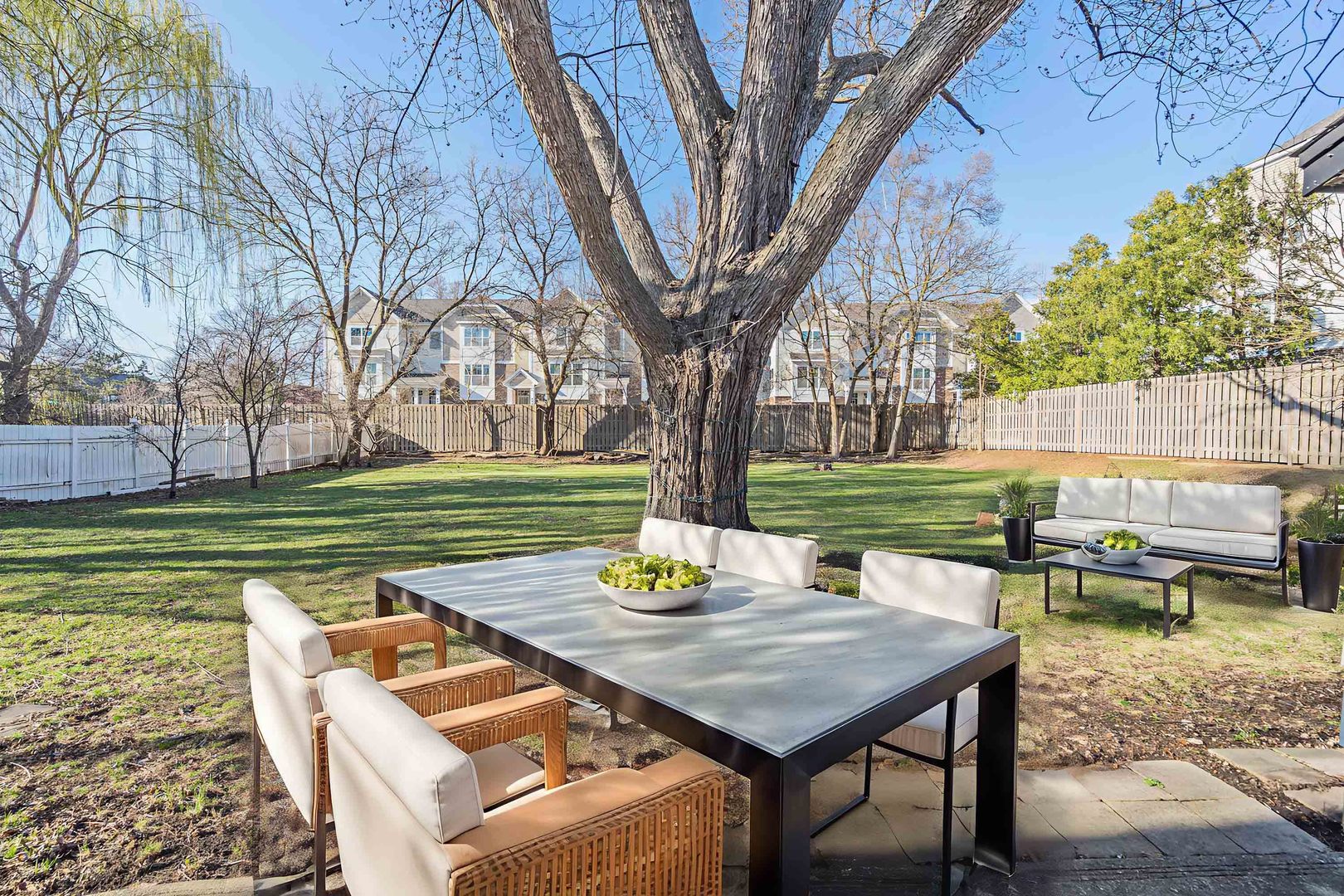 886 W Palatine Road Property Photo 23