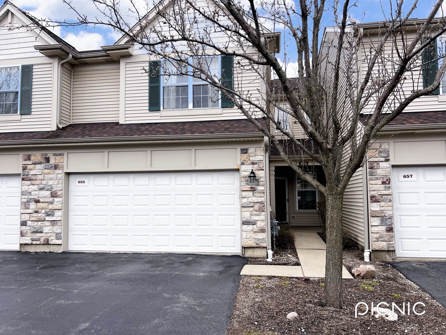 655 Shakespeare Drive Property Photo