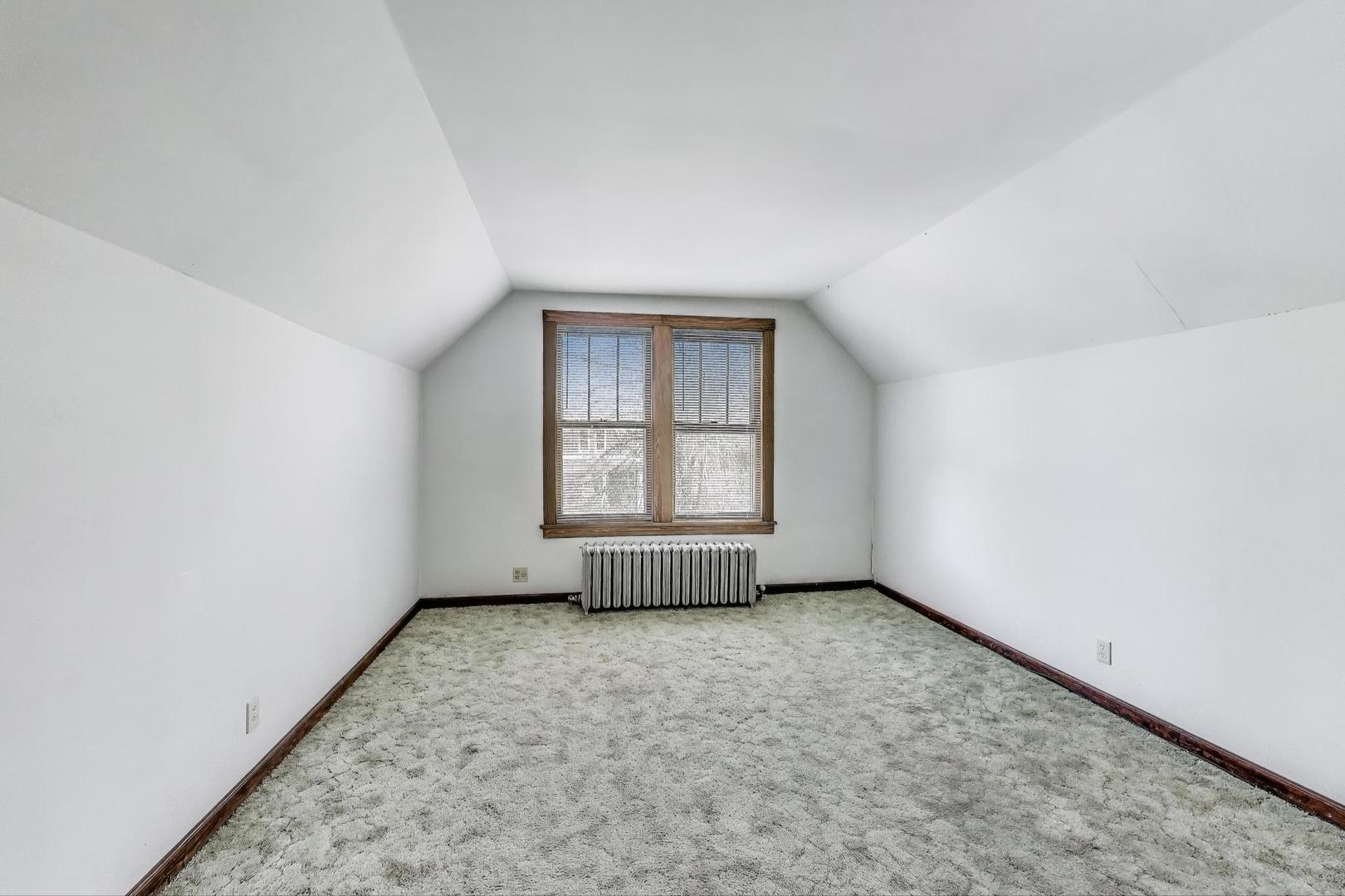 2125 W Walton Street Property Photo 16