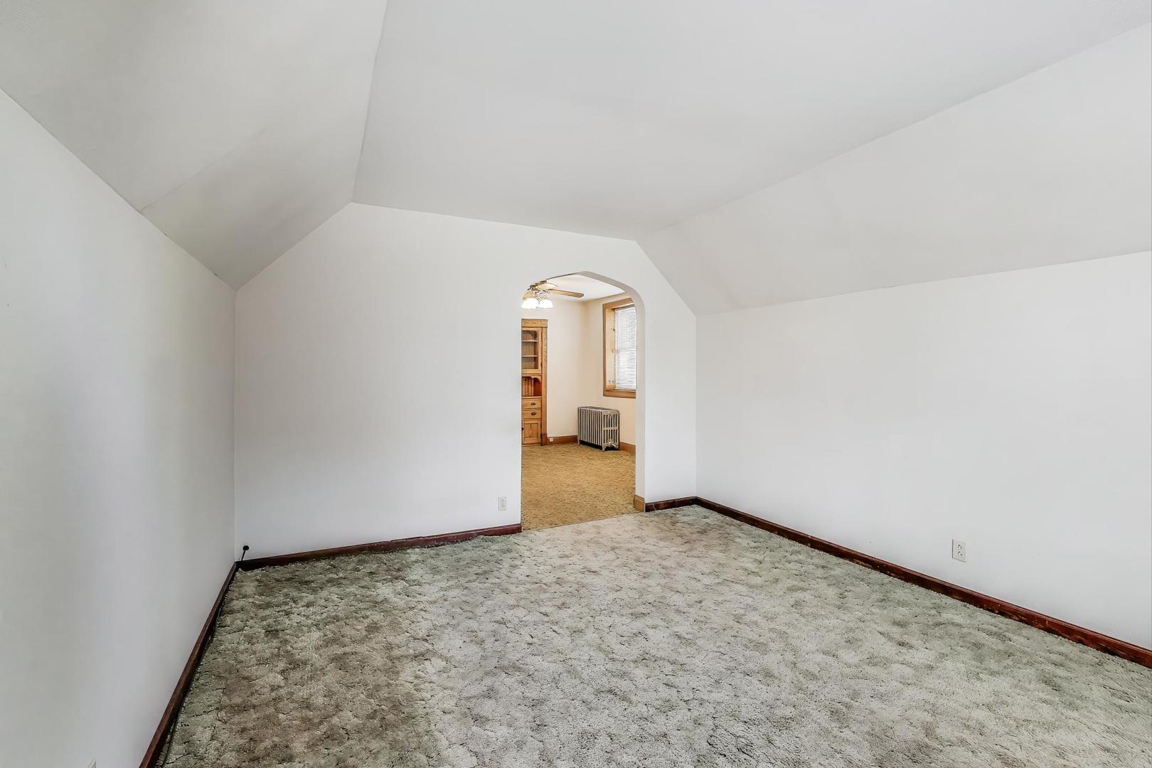 2125 W Walton Street Property Photo 17