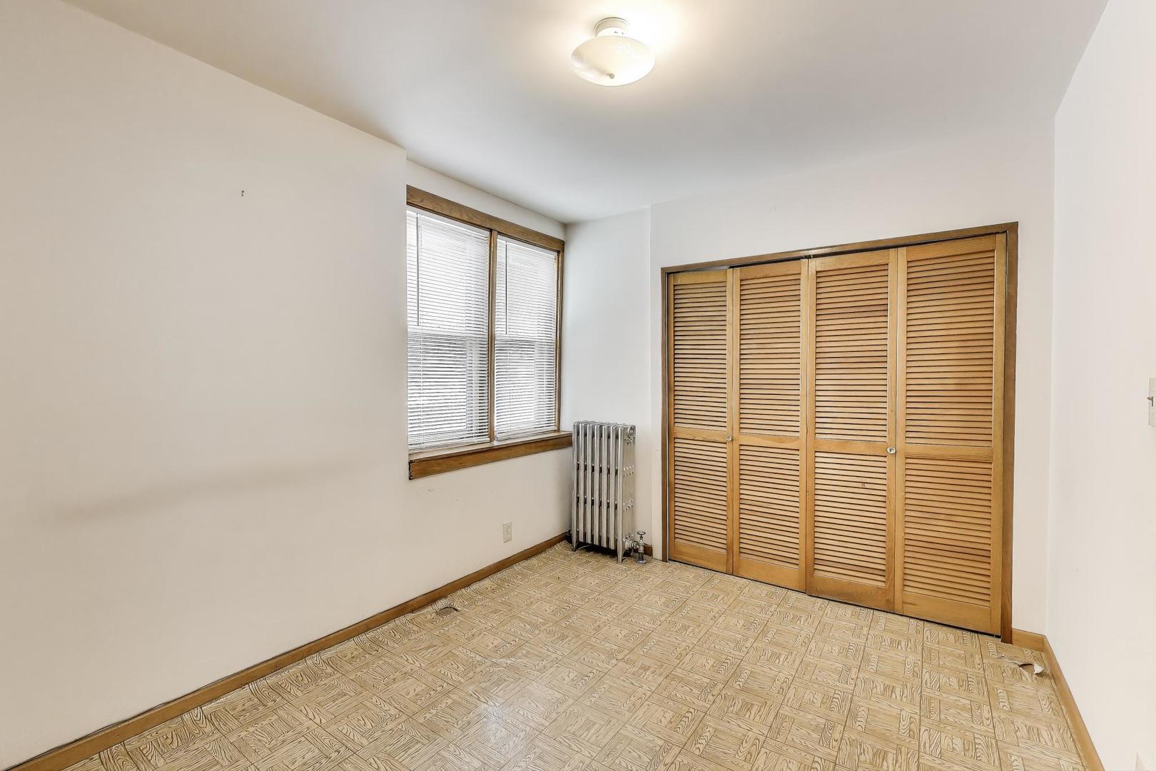 2125 W Walton Street Property Photo 23