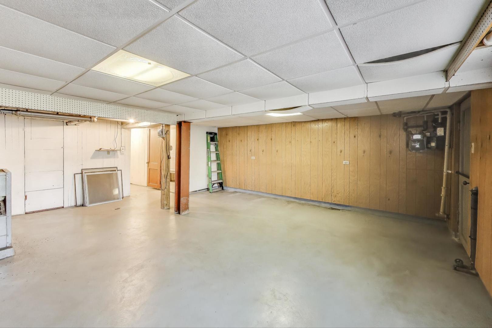 2125 W Walton Street Property Photo 29