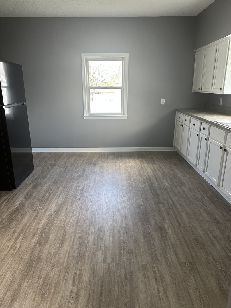 367 E Locust Street Property Photo 6