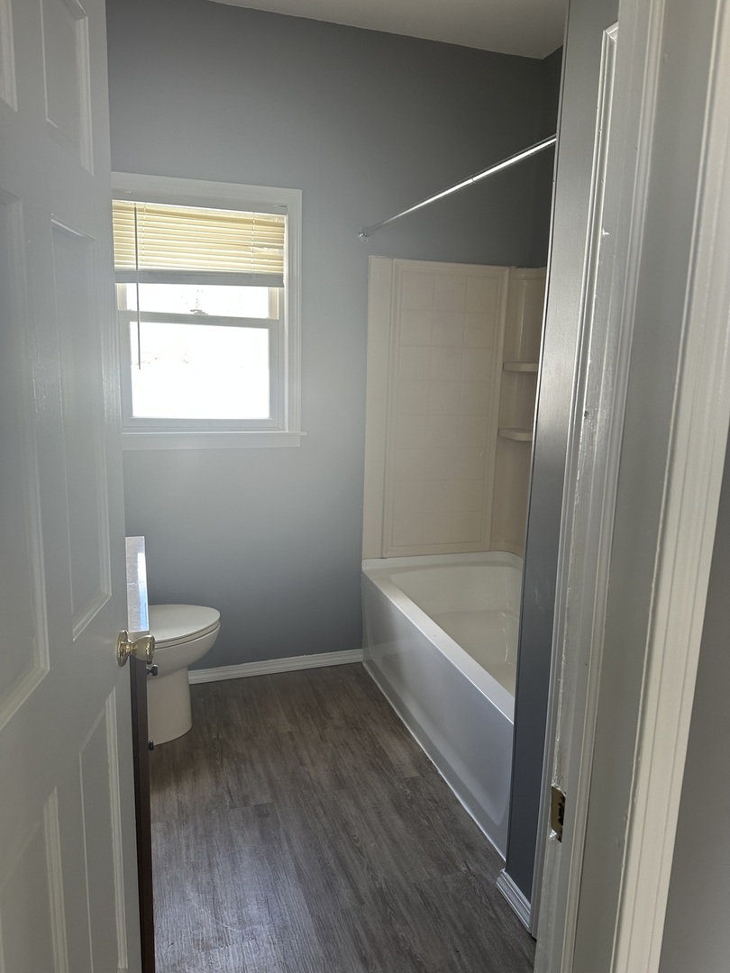367 E Locust Street Property Photo 10