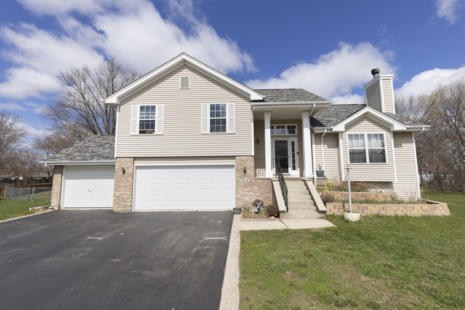 5512 Downing Court Property Photo 1